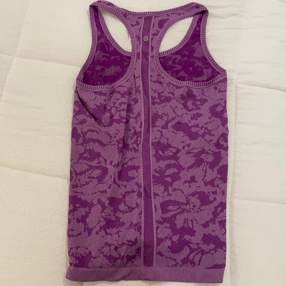 Lululemon swiftly tech razor back tank